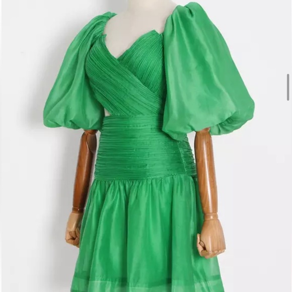 GREEN DRESS - Picture 2 of 3